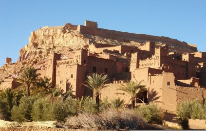 Marokko byder i oktober på op mod 30 graders varme, spændende kultur, smuk natur og interessante byer. Lignende skal man lede længe efter! Om I foretrækker en afslappende ferie i det nordafrikanske land, eller om I hellere vil på en rundrejse, er helt op til jer.