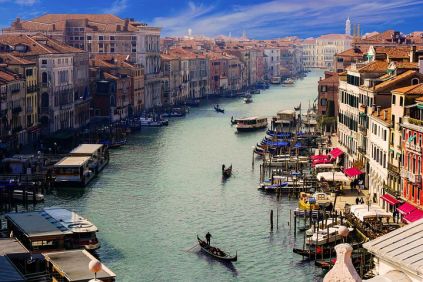 besøg venedig, rejser til venedig, venedig rejse, venedig butikker, venedig transport, må man køre i venedig?, venedig gondol, venedig sejltur, sejl til venedig, hoteller venedig, rejsetilbud til venedig, Venedig restaurant